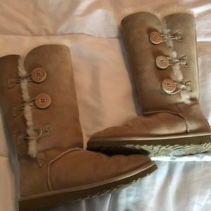 Size 6 Uggs with Buttons in color sand